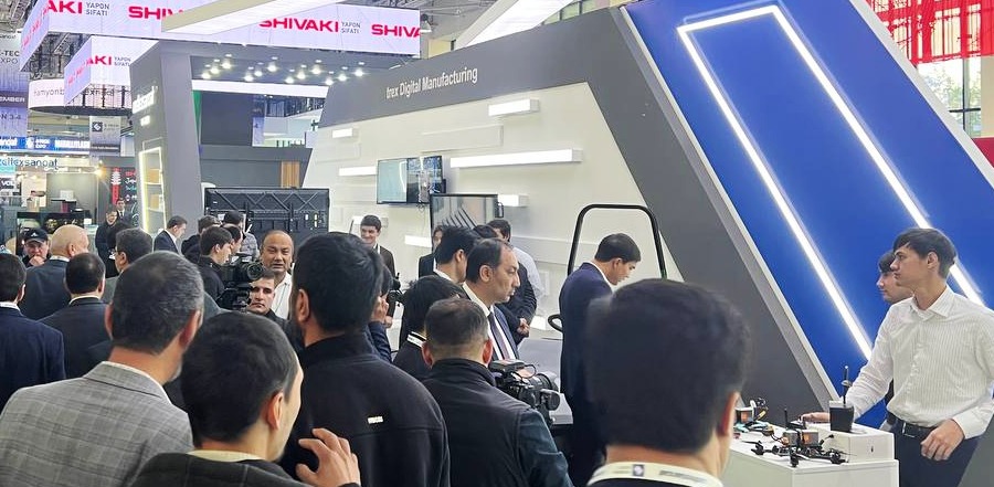 Digital Manufacturing & Innovation Stands